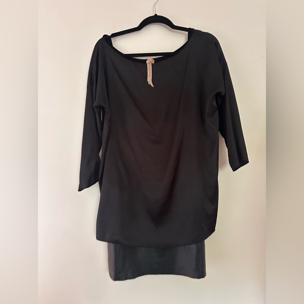 Bailey 44 dress sml. Blk. Pleather bottom/ flowy top.